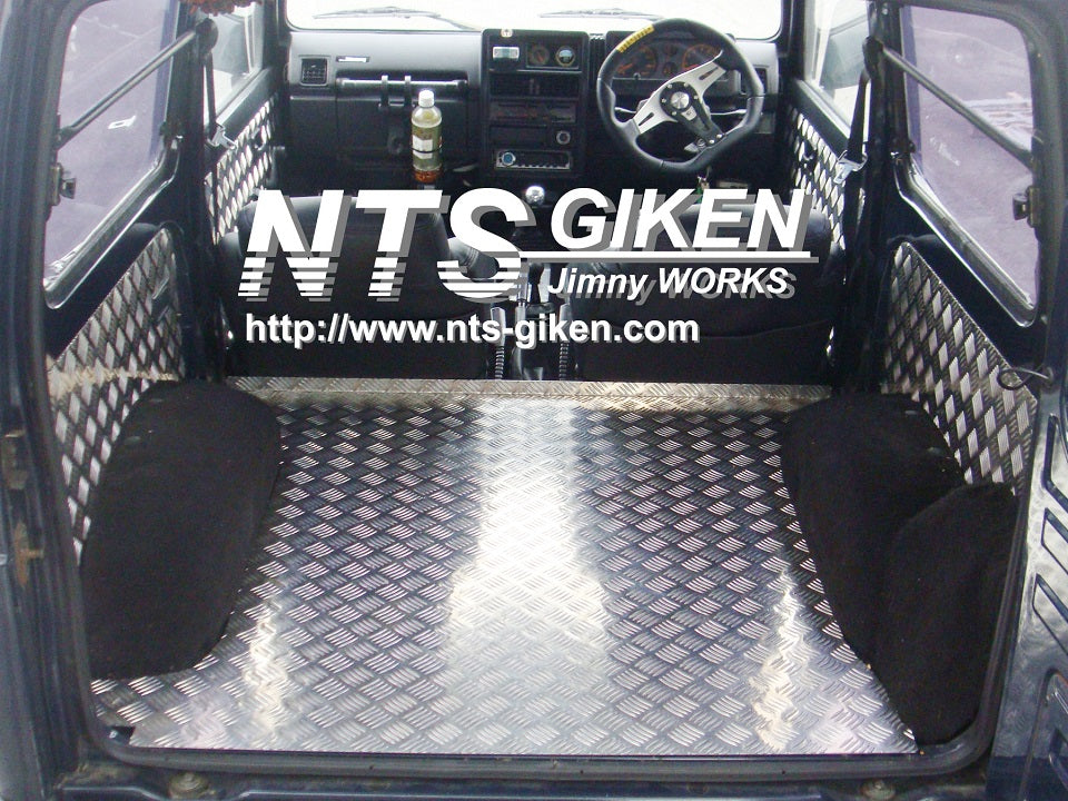 ジムニー【バン】用アルミ縞板製リアインナーパネル◆適用車種:SJ30,SJ40,JA71,JA,51, JA11,JB31,JA12,JA22