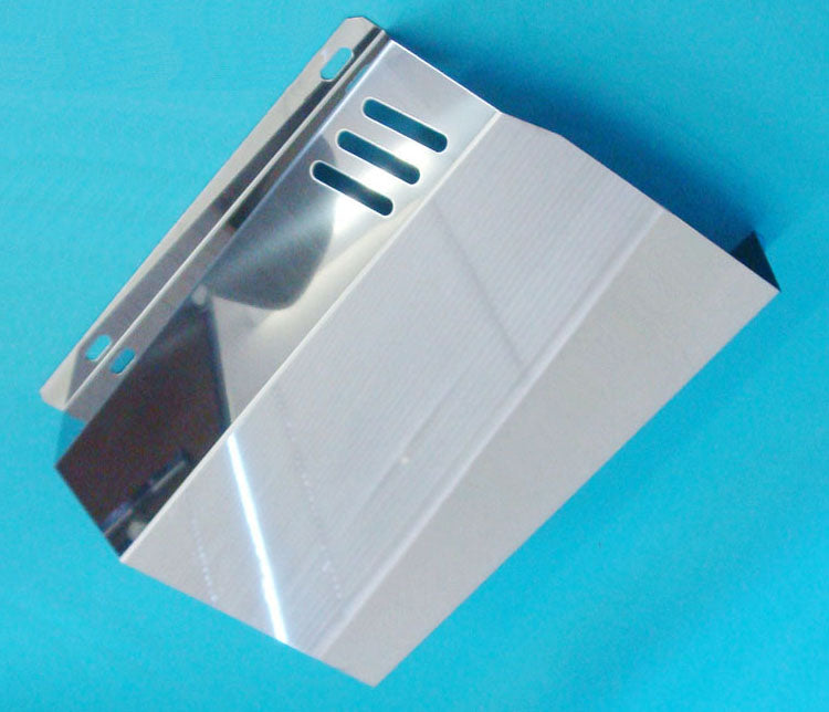 ジムニー用ステンレス製タンクガード(シングルスリットタイプ)適用車種:SJ30SJ40JA71JA51JA11 JB31JA12JA22JB32