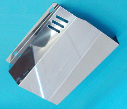 ジムニー用ステンレス製タンクガード(シングルスリットタイプ)適用車種:SJ30SJ40JA71JA51JA11 JB31JA12JA22JB32