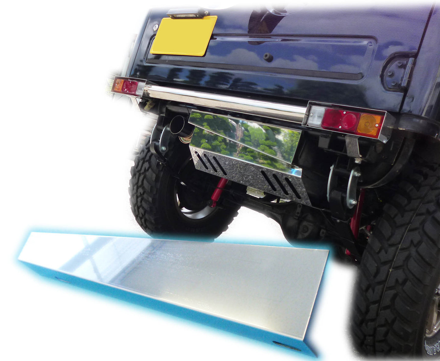 ジムニー用ステンレス製リア・ボロ隠しパネル(スリット無し)適用車種:SJ30JA71JA11 JA12JA22JA31等