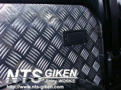 ジムニー【バン】用アルミ縞板製リアインナーパネル◆適用車種:SJ30,SJ40,JA71,JA,51,　JA11,JB31,JA12,JA22