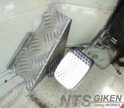 ジムニー用MT用フットレスト 適用車種:SJ30,SJ40,JA71,JA51,JA11,JB31