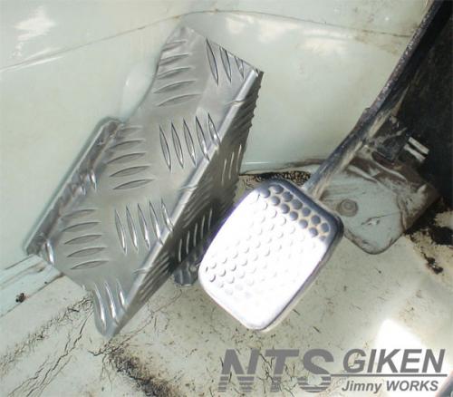 ジムニー用MT用フットレスト 適用車種:SJ30,SJ40,JA71,JA51,JA11,JB31