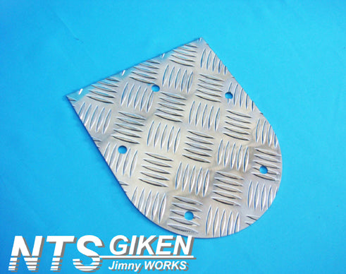 ジムニー用アルミ縞板製背面パネル（スペアタイヤプレート）適用車種:SJ30JA71JA11等