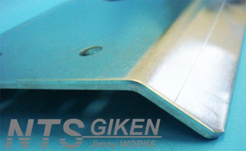 ジムニーJB23用アルミ製4mm厚!!スキッドガード(丸穴タイプ)