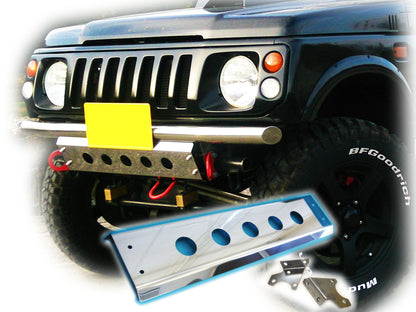 ジムニー用ステンレス製スキッドフロントバンパー(丸穴タイプ)適用車種:SJ30,SJ40,JA71,JA,51, JA11,JB31,JA12,JA22