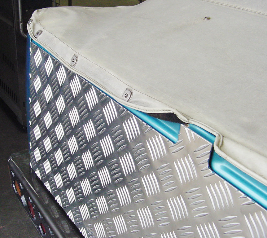 ジムニー【幌車用】アルミ縞板製リアゲートアウターパネル【特大サイズ】 適用車種:JA71JA11JA12等の幌車用